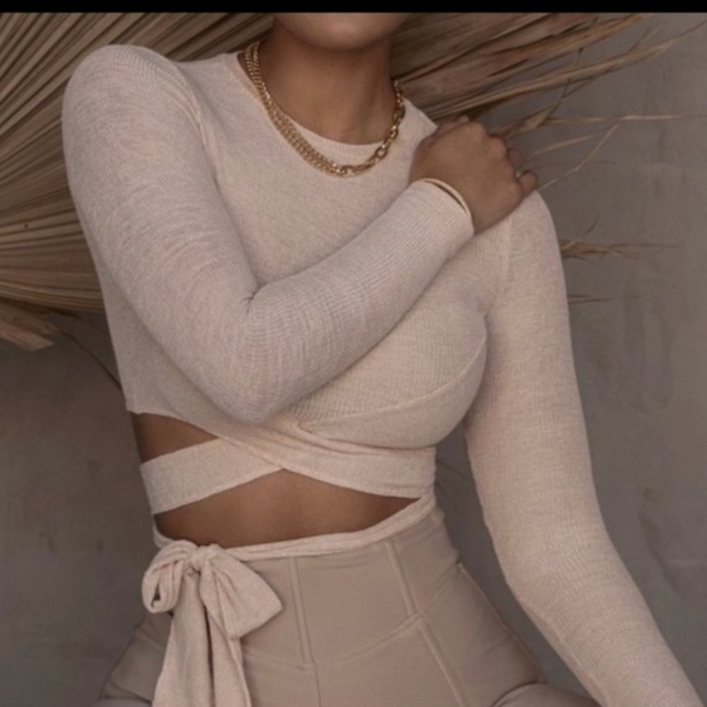 JLUXLABEL cropped tie shirt in Oatmeal (M)